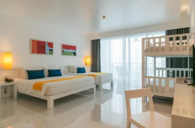 Camera Deluxe familiare — The Old Phuket - Karon Beach Resort
